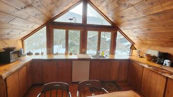 Frigorífic, microones, forn i placa de cuina