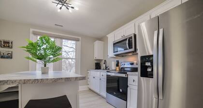 River View Loft, Walk to Downtown