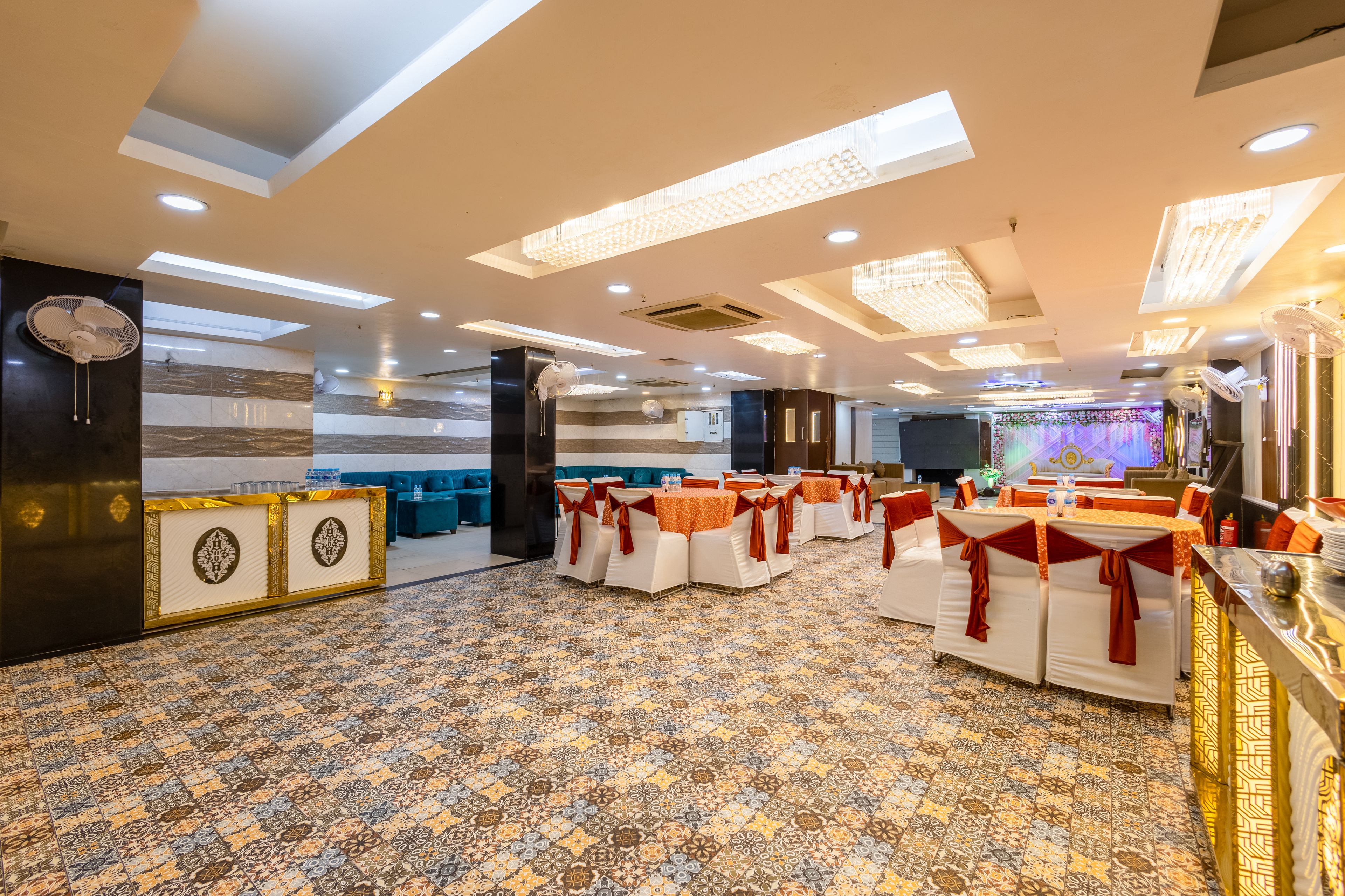 Banquet hall