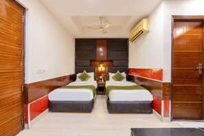 Room - The Royal Galaxy (New Delhi)