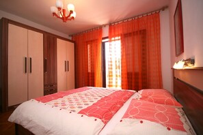 2 soverom, skrivebord, wi-fi (inkludert) og sengetøy