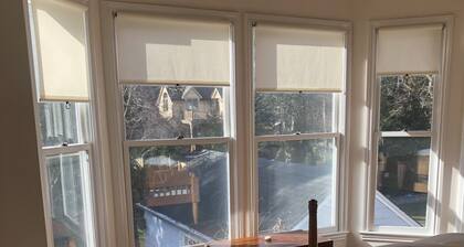 Spacious comfortable house in Chevy Chase MD close to DC and everything!