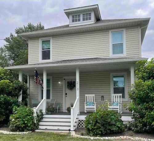 Lovely Home in Chestertown Which Sleeps 7 -  Free EV Charging for guest 