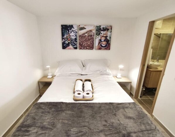 1 bedroom, bed sheets - Aparta Estudio Nuova 2 Blocks From Milan (Manizales)