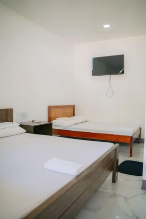 WiFi, bed sheets