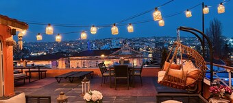 Panoramic Terrace Oasis: Stunning Sea Views and Iconic Landmarks in Balat