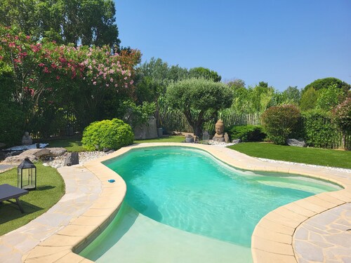 300 m de la Plage Magnifique Villa Avec Piscine,service Conciergerie Incluse 7/7