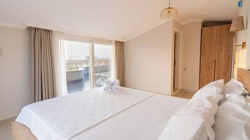 2 bedrooms, Egyptian cotton sheets, premium bedding, Select Comfort beds