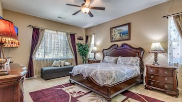 4 bedrooms, desk, iron/ironing board, travel crib