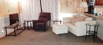 Winter Wonderland! 310 Remote Acres, Vintage House