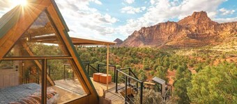Zion EcoCabin: Private Hot Tub, Zion Canyon Views