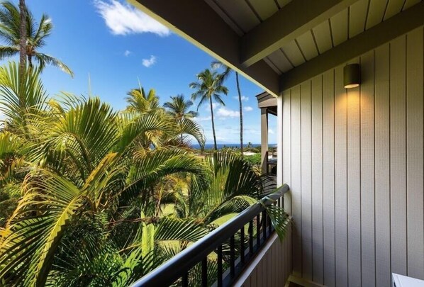 Condo, 1 Bedroom | Property grounds