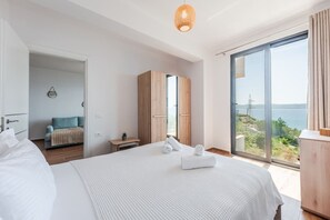 Een strijkplank/strijkijzer, gratis wifi, beddengoed