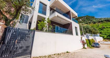 Exclusive Seafront Apartments | Apartment 3 by PikHost