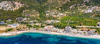 Exclusive Seafront Apartments | Apartment 3 by PikHost
