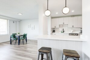 Grand Apartment | In-room dining
