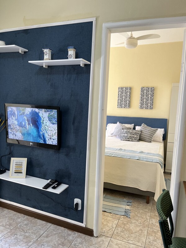 2 habitaciones, tabla de planchar con plancha, wifi y ropa de cama 