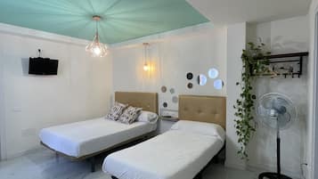 Basic Room | 1 bedroom, desk, free WiFi, bed sheets