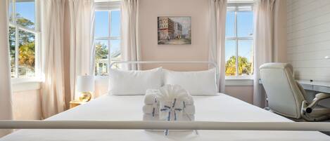 4 bedrooms, iron/ironing board, internet