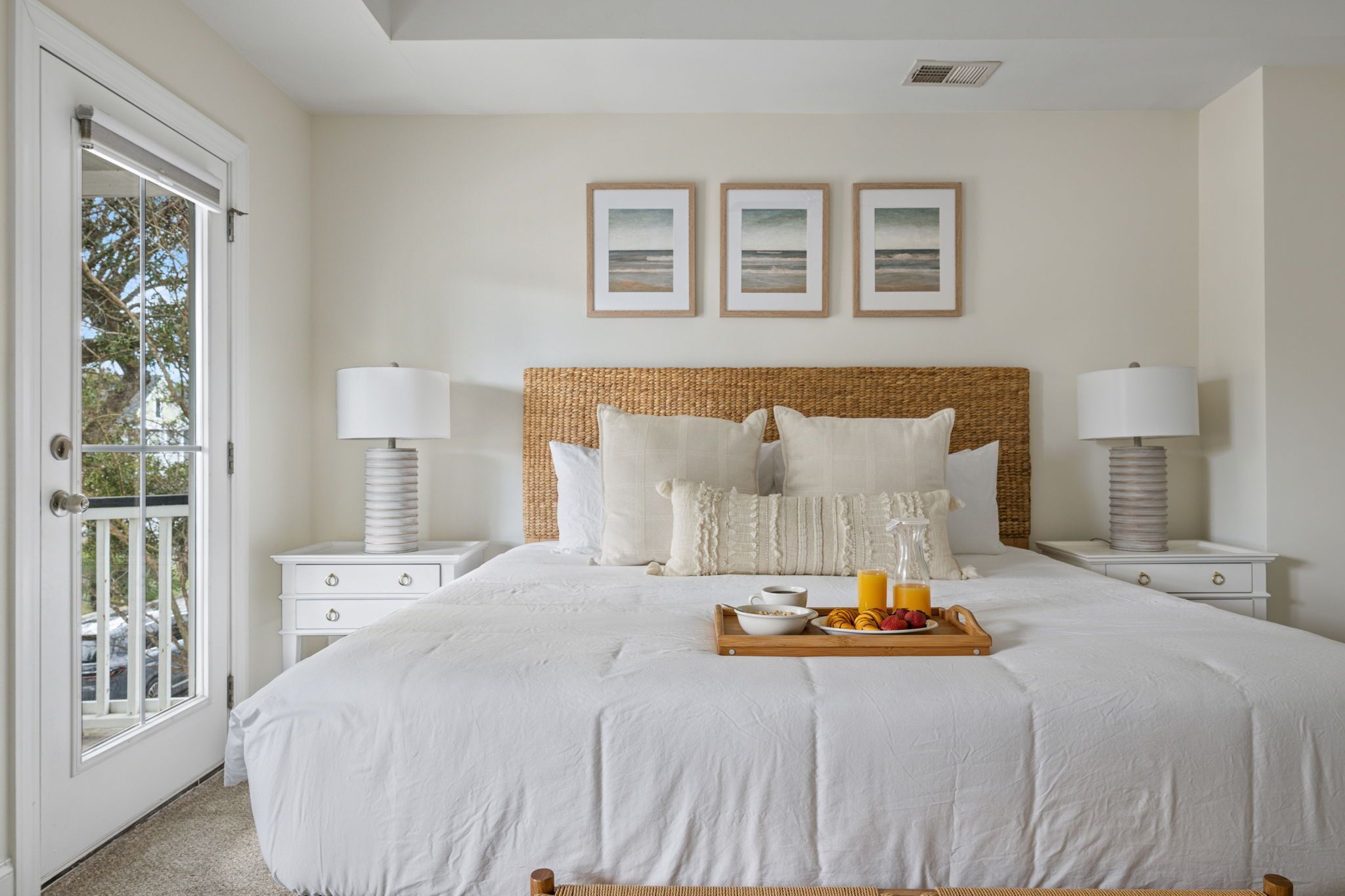 Pina Colada: Your chic 3BR retreat in Park Circle!