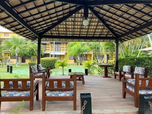 屋外ダイニングエリア