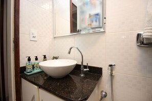 Bathroom - Apartamento Completo Asa Norte  (Brasília)