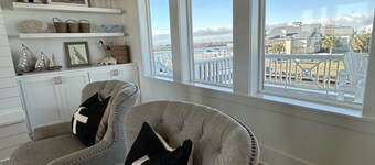 NEW Waterfront Luxury House, Boat Lift, Fishing Dock, Swimming Pool, Great Views