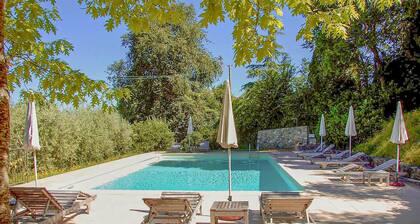 4 bedroom lovely apartment in Paciano