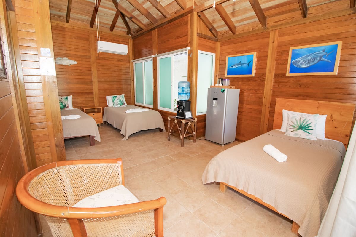 Suite, 2 camere da letto | 2 camere, una cassaforte in camera, ferro/asse da stiro, Wi-Fi gratuito