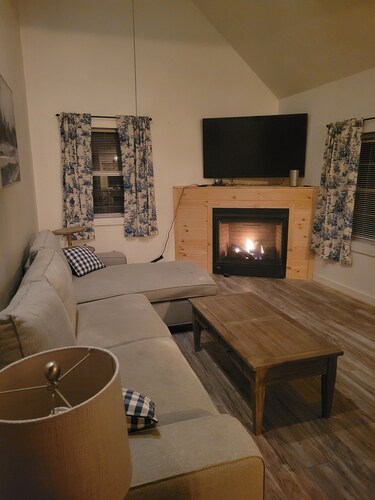 Foxglove Cottage - A Country Retreat