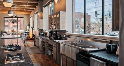 Unique 4000Sq Ft. 4BR w chef kitchen Boardman Loft