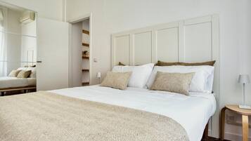 2 Schlafzimmer, Schreibtisch, Bügeleisen/Bügelbrett, kostenloses WLAN