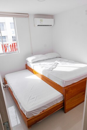 3 bedrooms, desk, free WiFi