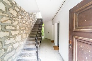 Interior - The Buisset cozy 4-person apartment in La Mulatière. (La Mulatière)
