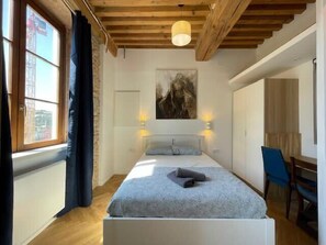 1 bedroom, iron/ironing board, WiFi, bed sheets - Le Petit St Pierre charmant 2 pers Valmy (Lyon)