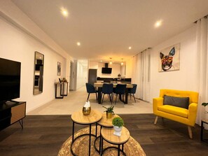 Interior - The charming two-bedroom Parilly Republic (Villeurbanne)
