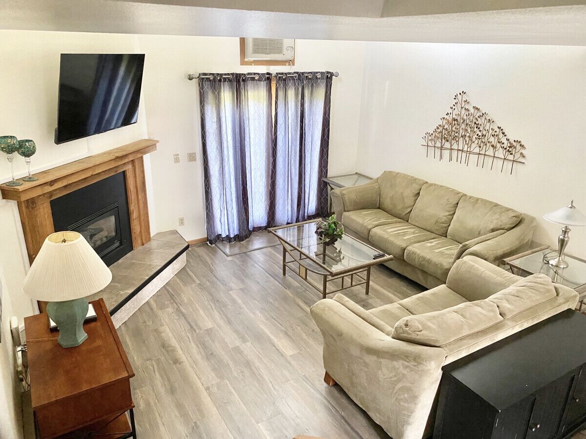 Smart TV, fireplace, offices