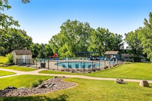 Indoor pool, a heated pool - Dells Getaway At Tamarack Resort (Wisconsin Dells)
