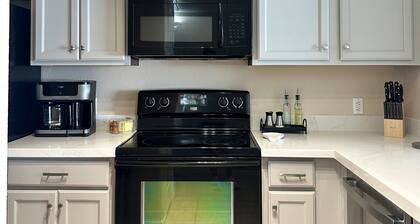 Well Located Condo in Scottsdale near TPC Golf 2BR 2BA