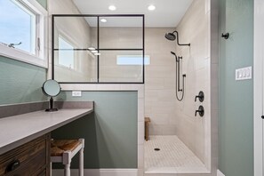 Shower, towels