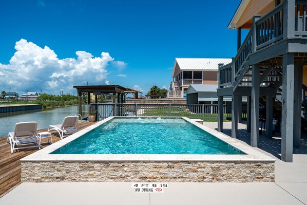 A heated pool - Canal Home, Fishing, Private Pool | Sleeps 10 (Rockport)
