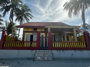 Beach/ocean view - KOA's Beach House  (Tangalan)
