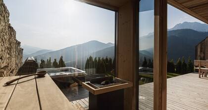 Chalet 'Rueper Hof Ruipa' with Whirlpool, Private Terrace and Wi-Fi