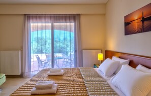 3 bedrooms, free WiFi, bed sheets