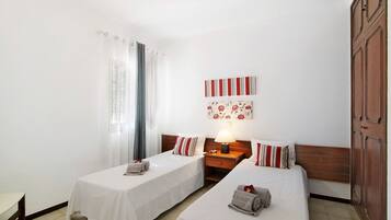 3 soverom, strykejern/-brett, wi-fi (inkludert) og sengetøy