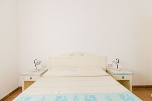 2 多间卧室、熨斗/熨衣板、床单