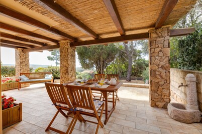 Holiday Home 'Domu De Maria' with Sea View, Private Terrace and Air Conditioning