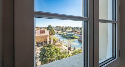 Apartment 'Louis 13' with Lake View, Wi-Fi and Air Conditioning