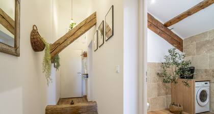 Appartement 'Louis 13' avec vue sur le lac, Wi-Fi et climatisation