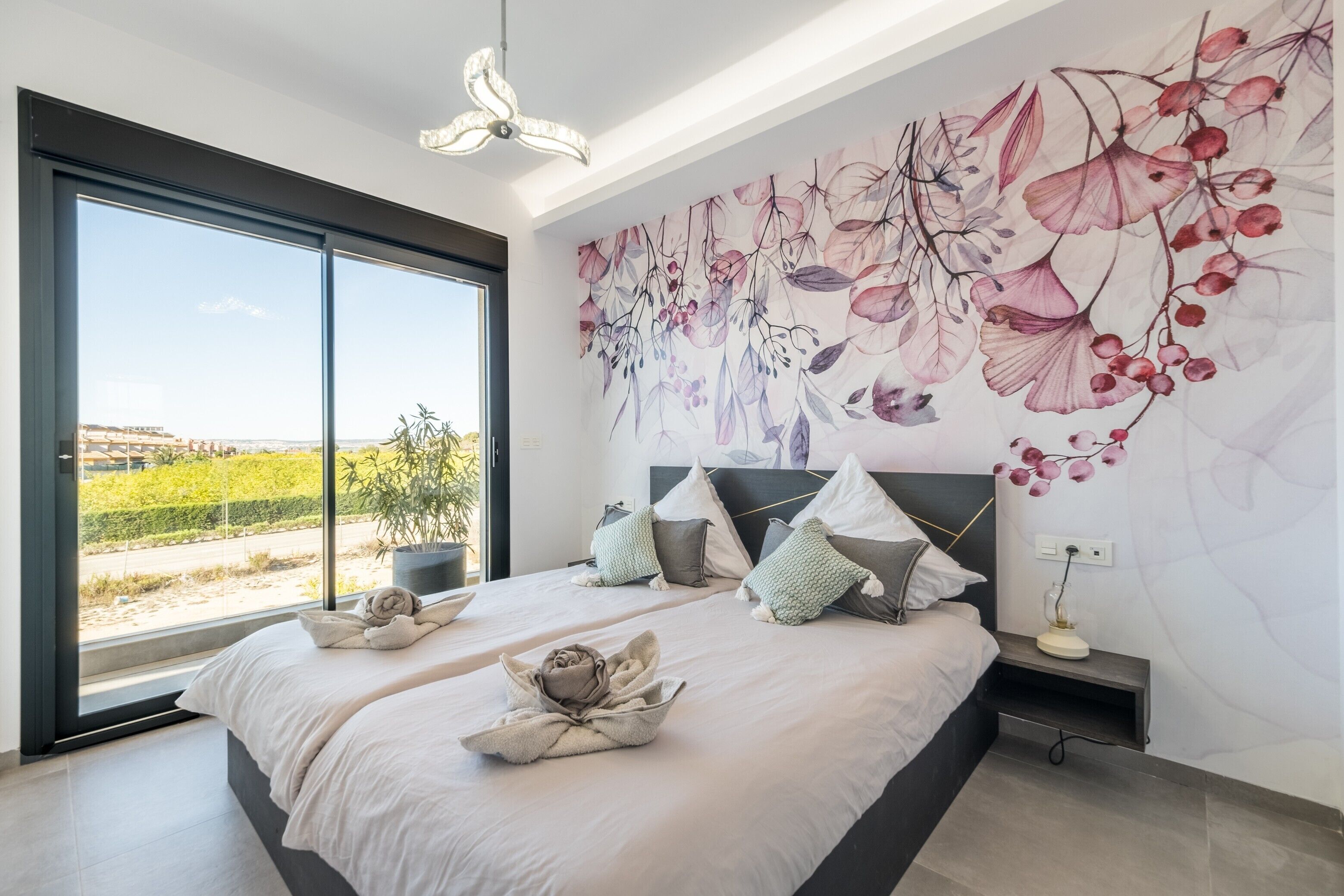 3 makuuhuonetta, silitysrauta/-lauta, ilmainen Wi-Fi, vuodevaatteet